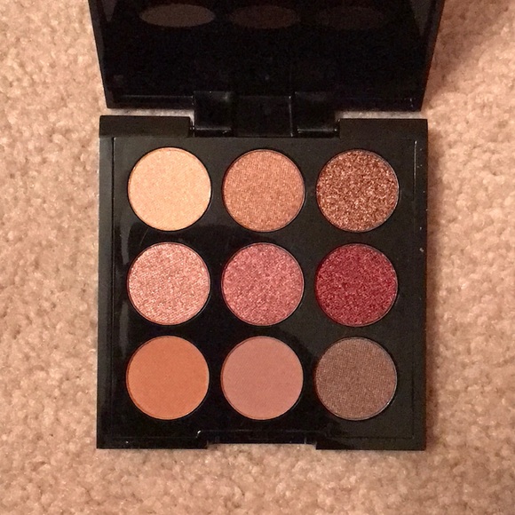 Eaton Square Eyeshadow Palette - Picture 3 of 4